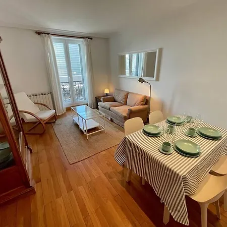 Frente Al Kursaal Y La Playa Daire *